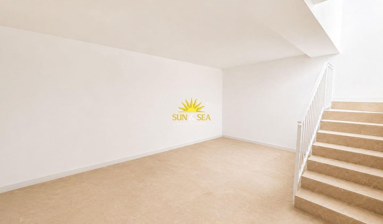 2 bedroom Villa for sale in Aljucer with pool garage - € 345,000 (Ref: 9821185)