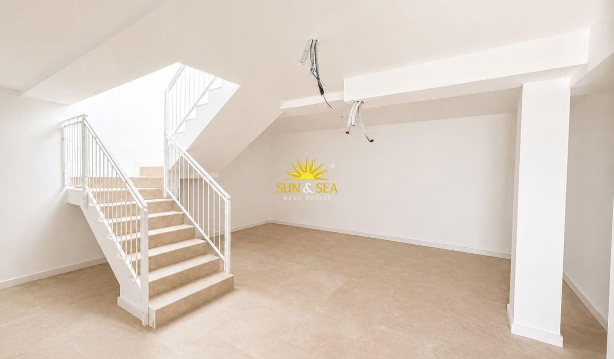 2 bedroom Villa for sale in Aljucer with pool garage - € 345,000 (Ref: 9821185)