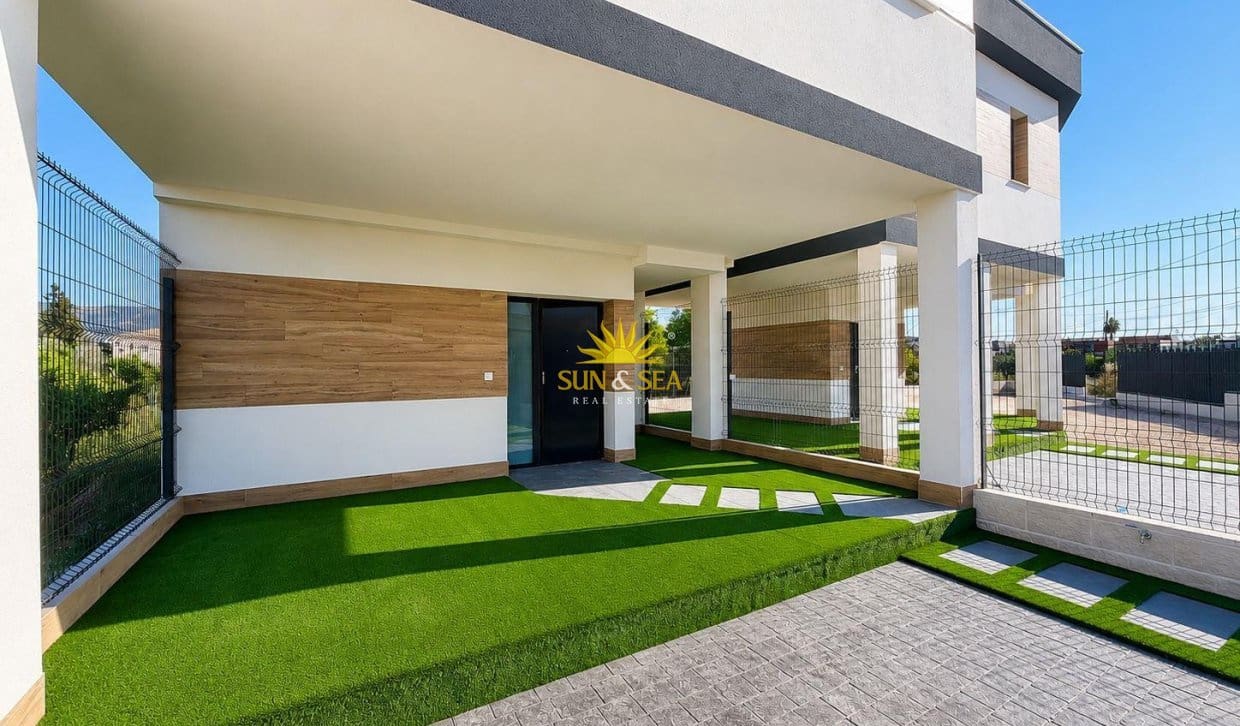 2 bedroom Villa for sale in Aljucer with pool garage - € 345,000 (Ref: 9821185)