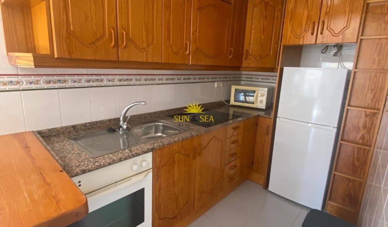 1 soverom Leilighet til leie i Guardamar del Segura med svømmebasseng - € 700 (Ref: 9821679)