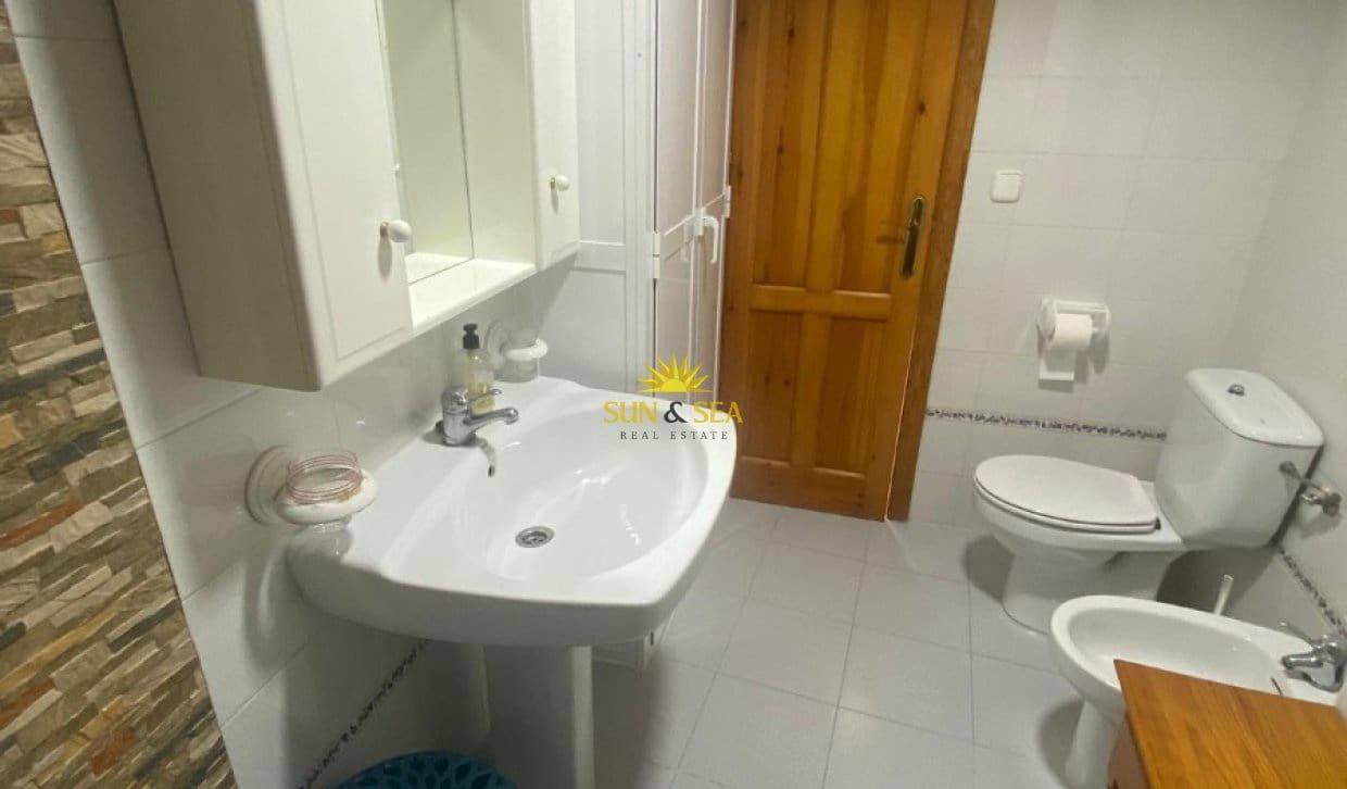 1 soverom Leilighet til leie i Guardamar del Segura med svømmebasseng - € 700 (Ref: 9821679)