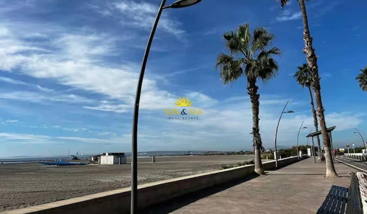 4 soverom Hus til leie i Santa Pola - € 850 (Ref: 9821680)