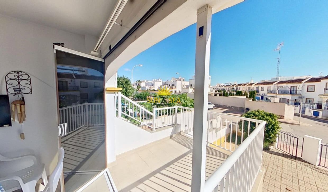 3 bedroom Villa for rent in Orihuela Costa with garage - € 1,000 (Ref: 9821804)
