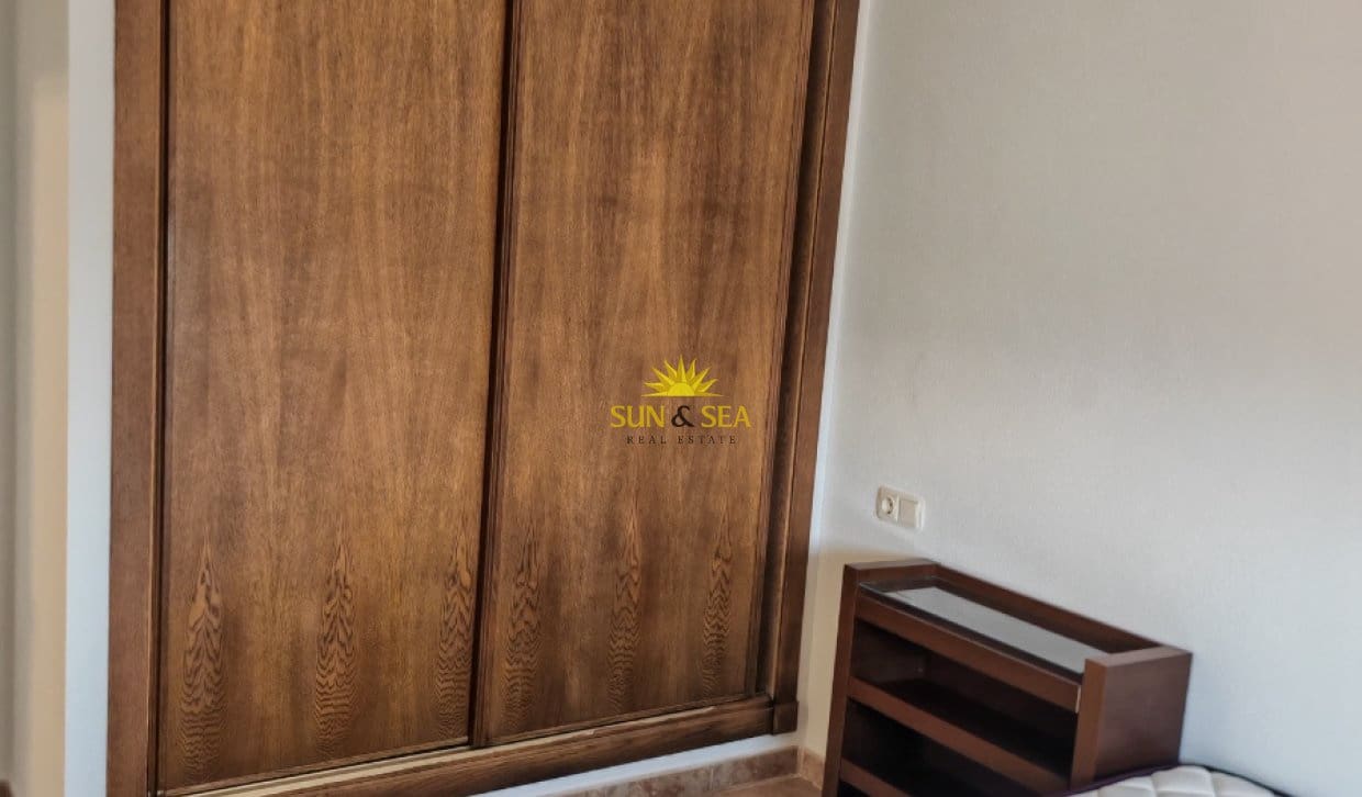 3 bedroom Villa for rent in Bigastro - € 1,200 (Ref: 9821805)