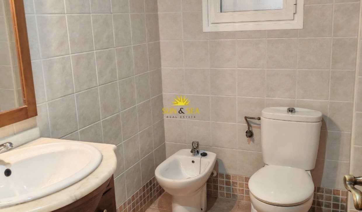 3 bedroom Villa for rent in Bigastro - € 1,200 (Ref: 9821805)