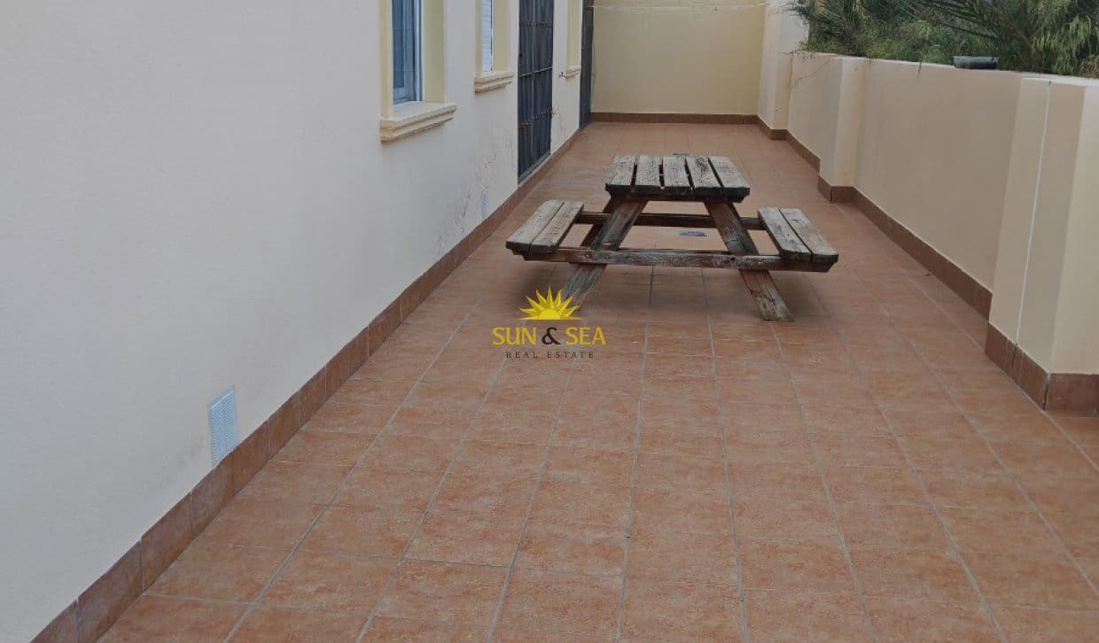 3 bedroom Villa for rent in Bigastro - € 1,200 (Ref: 9821805)