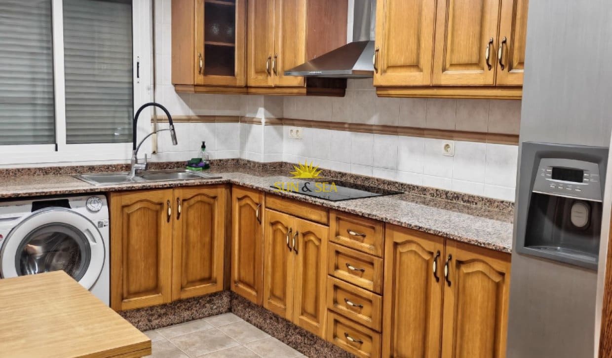 3 bedroom Villa for rent in Bigastro - € 1,200 (Ref: 9821805)