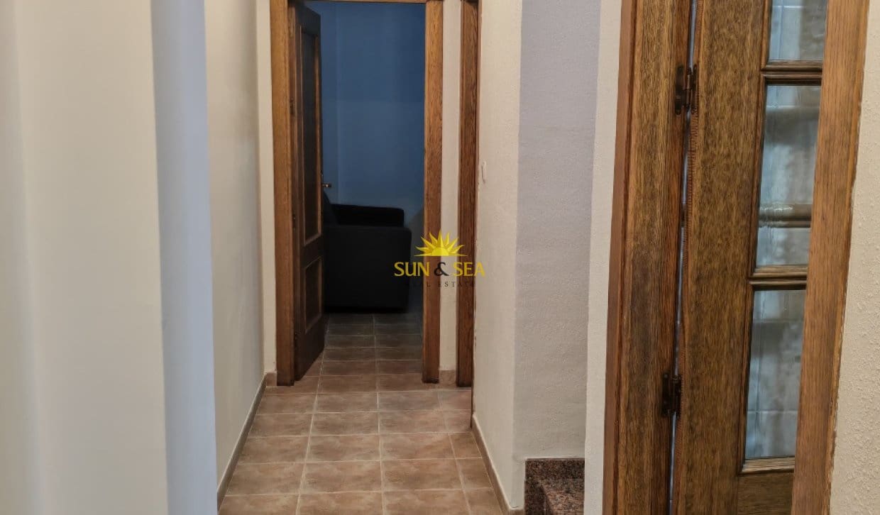 3 bedroom Villa for rent in Bigastro - € 1,200 (Ref: 9821805)