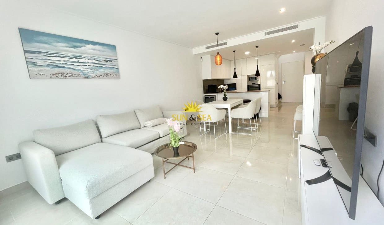3 bedroom Villa for rent in Benijofar with pool garage - € 2,250 (Ref: 9823207)