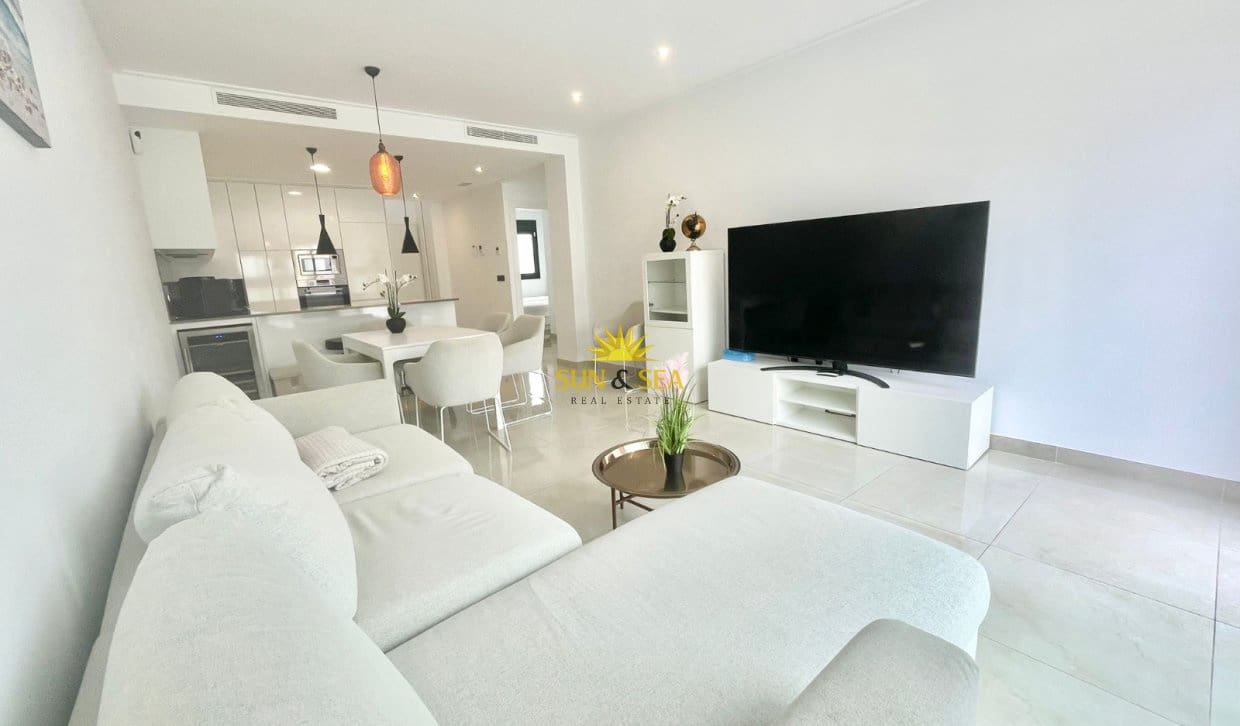 3 bedroom Villa for rent in Benijofar with pool garage - € 2,250 (Ref: 9823207)