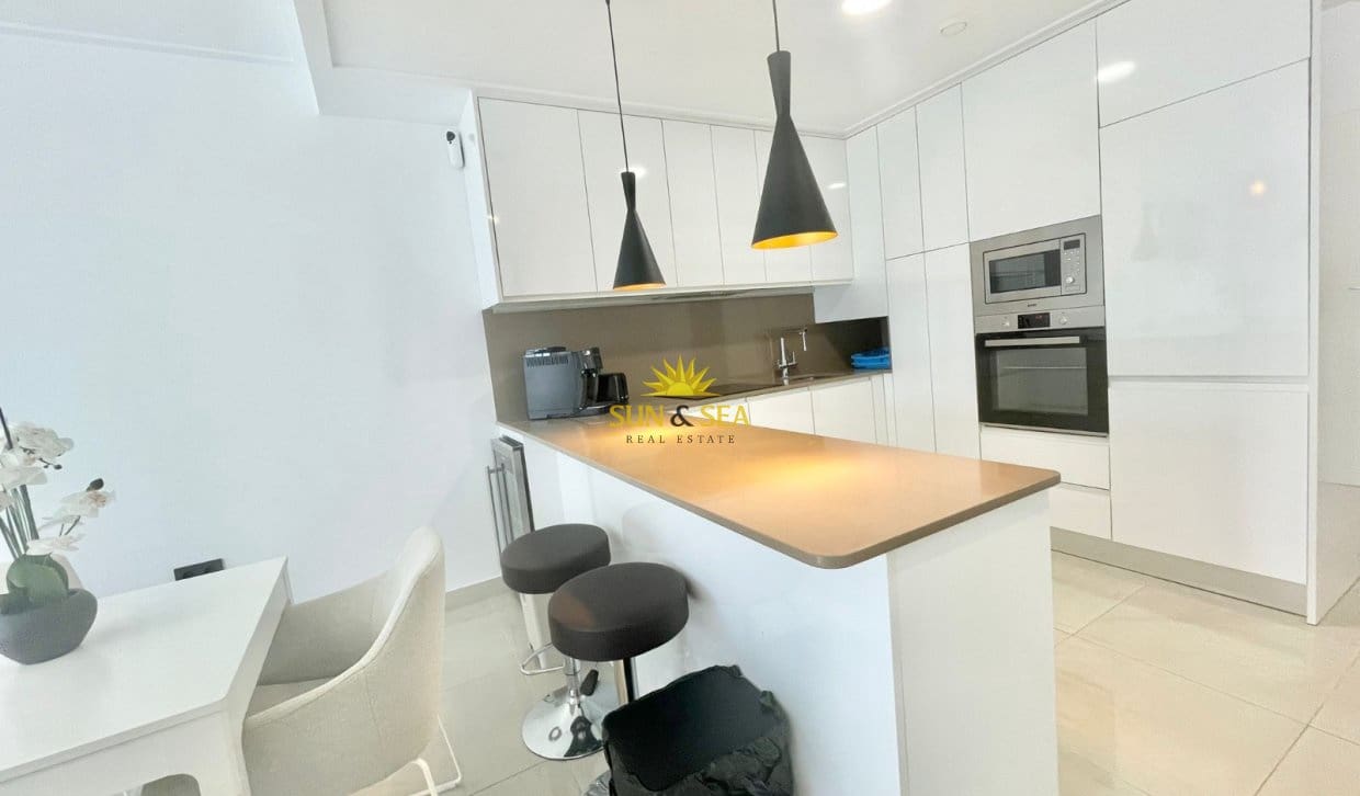 3 bedroom Villa for rent in Benijofar with pool garage - € 2,250 (Ref: 9823207)