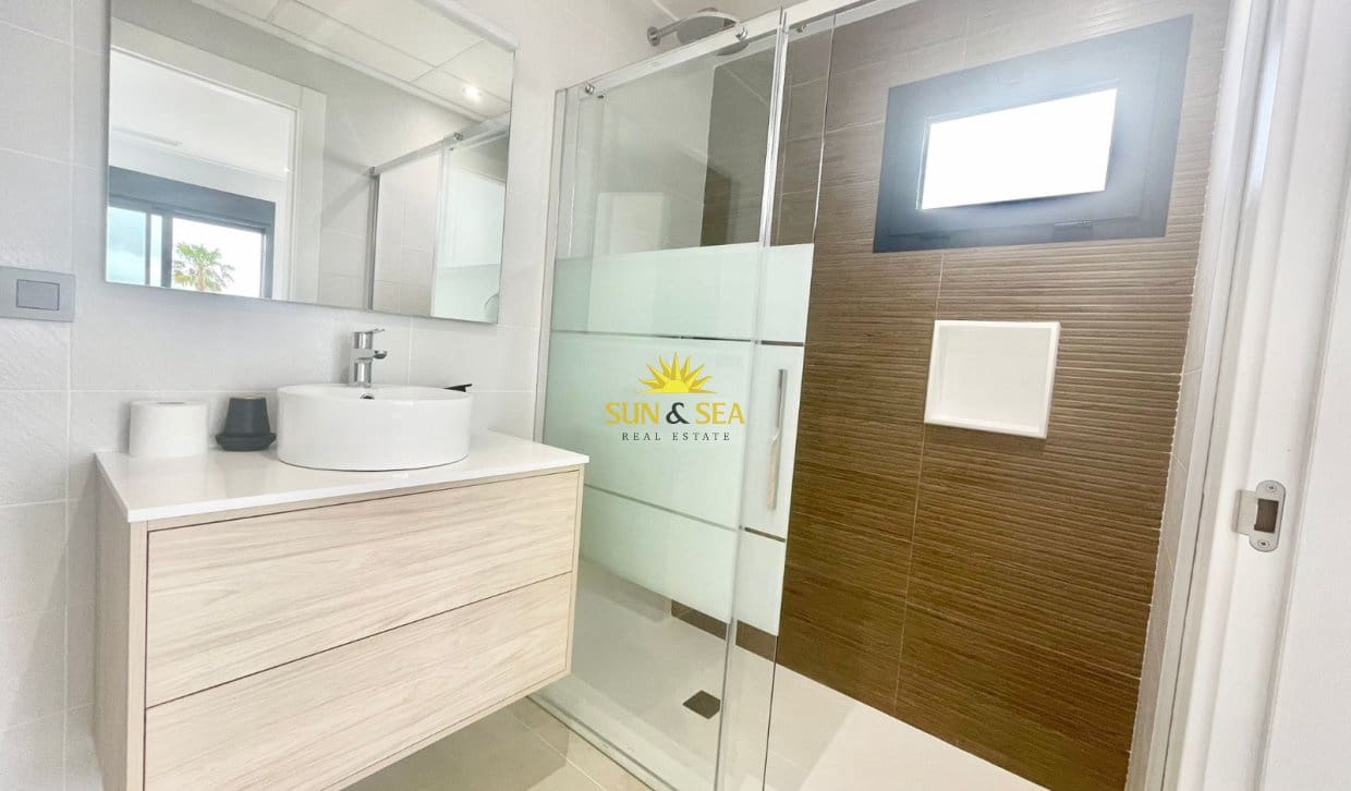 3 bedroom Villa for rent in Benijofar with pool garage - € 2,250 (Ref: 9823207)