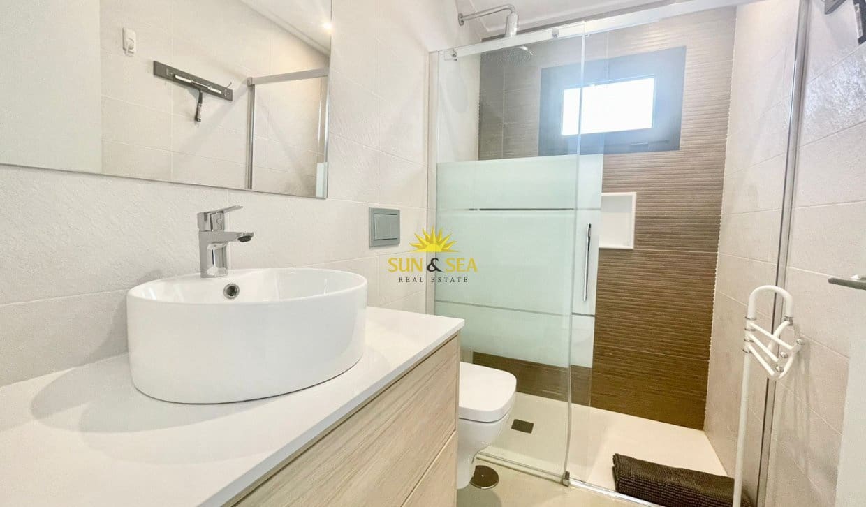 3 bedroom Villa for rent in Benijofar with pool garage - € 2,250 (Ref: 9823207)