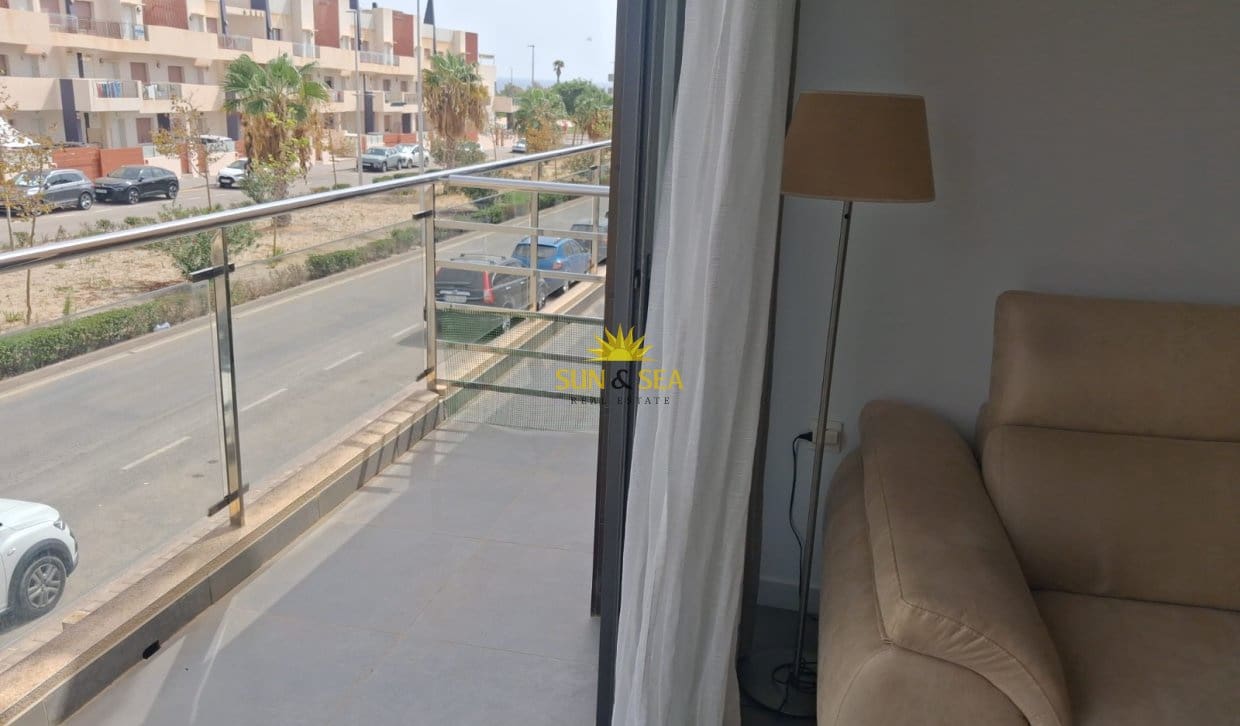 2 bedroom Penthouse for rent in Pilar de la Horadada with pool - € 800 (Ref: 9823208)