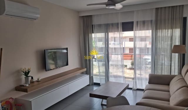 Ático de 2 habitaciones en Pueblo Latino, Pilar de la Horadada en alquiler vacacional - 800 € (Ref: 9823208)