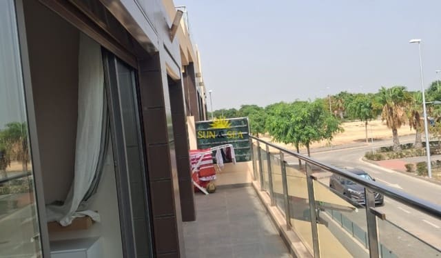Ático de 2 habitaciones en Pueblo Latino, Pilar de la Horadada en alquiler vacacional - 800 € (Ref: 9823208)