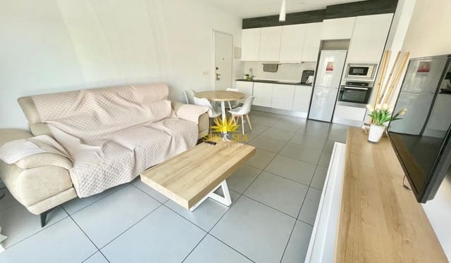 2 slaapkamer Penthouse voor vakantieverhuur in Pueblo Latino, Pilar de la Horadada - € 800 (Ref: 9823208)