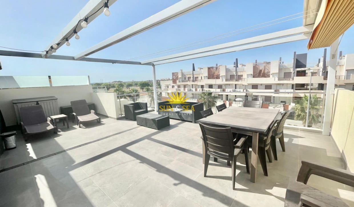 2 bedroom Penthouse for holiday rental in Pilar de la Horadada - € 800 (Ref: 9823208)