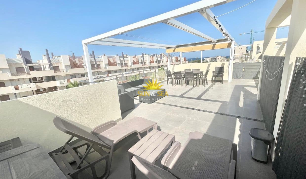 2 bedroom Penthouse for holiday rental in Pilar de la Horadada - € 800 (Ref: 9823208)