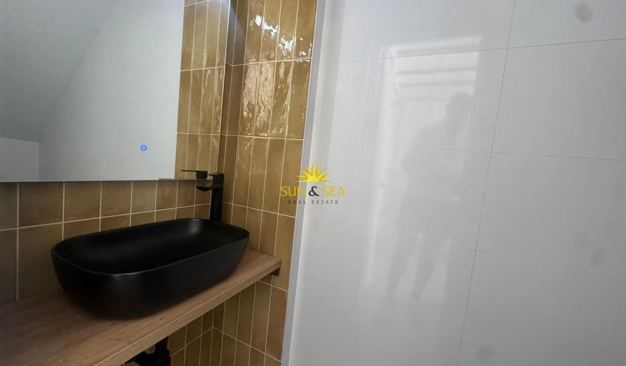 Studio til salgs i La Villajoyosa / Vila Joiosa - € 100 000 (Ref: 9823884)