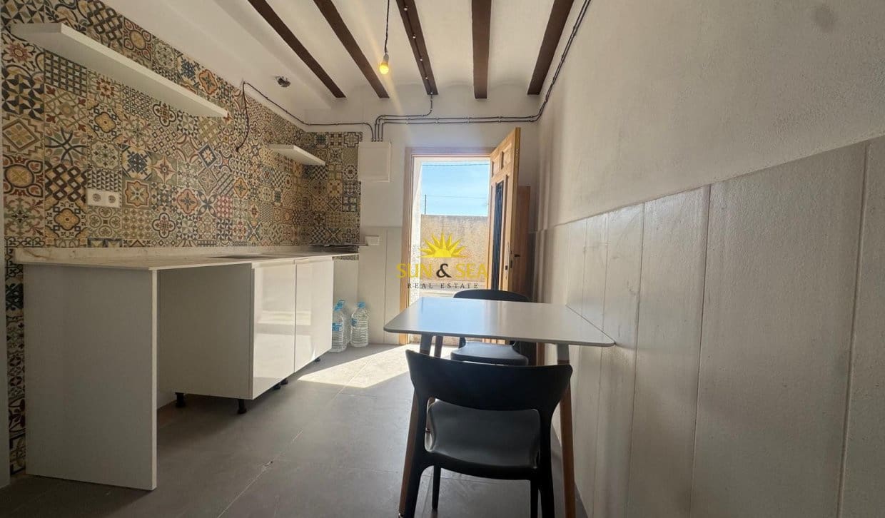 Studio til salgs i La Villajoyosa / Vila Joiosa - € 100 000 (Ref: 9823884)