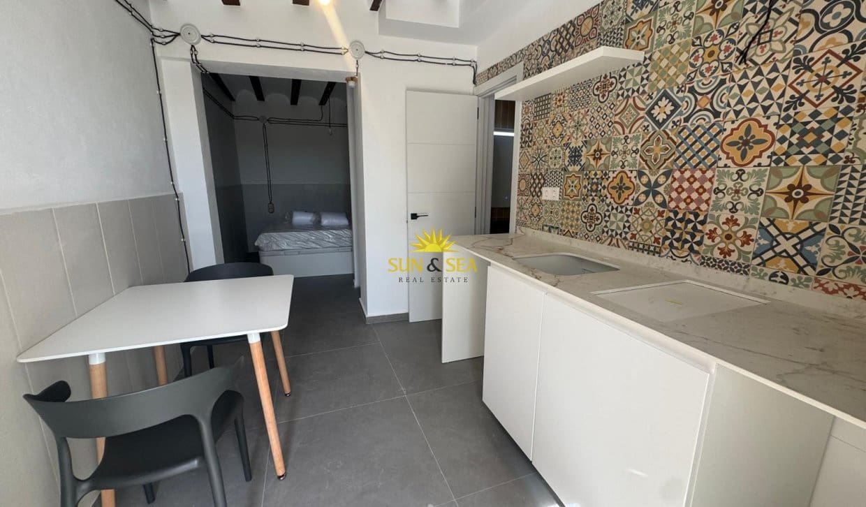 Studio til salgs i La Villajoyosa / Vila Joiosa - € 100 000 (Ref: 9823884)