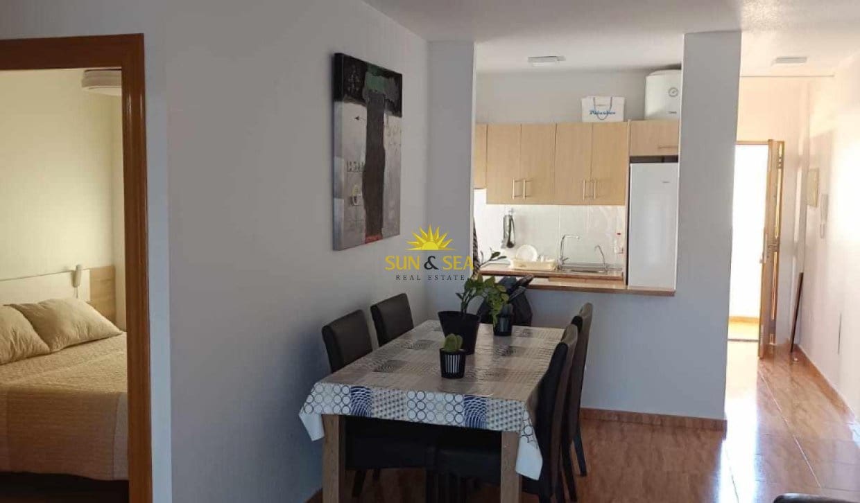 2 bedroom Apartment for holiday rental in Los Alcazares with pool - € 750 (Ref: 9827520)