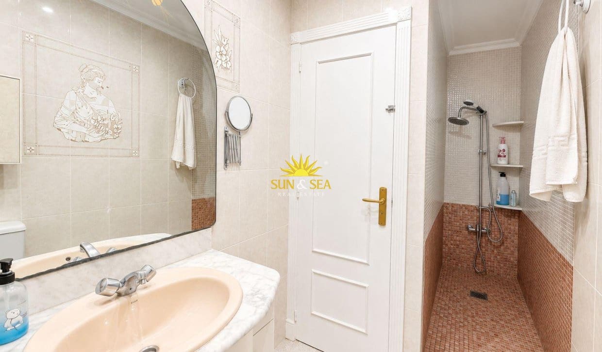 2 bedroom Townhouse for sale in Gran Alacant with pool - € 229,000 (Ref: 9827521)
