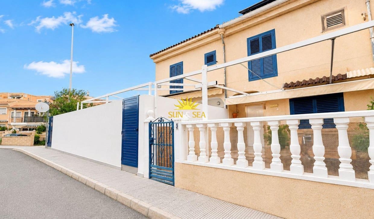 2 bedroom Townhouse for sale in Gran Alacant with pool - € 229,000 (Ref: 9827521)