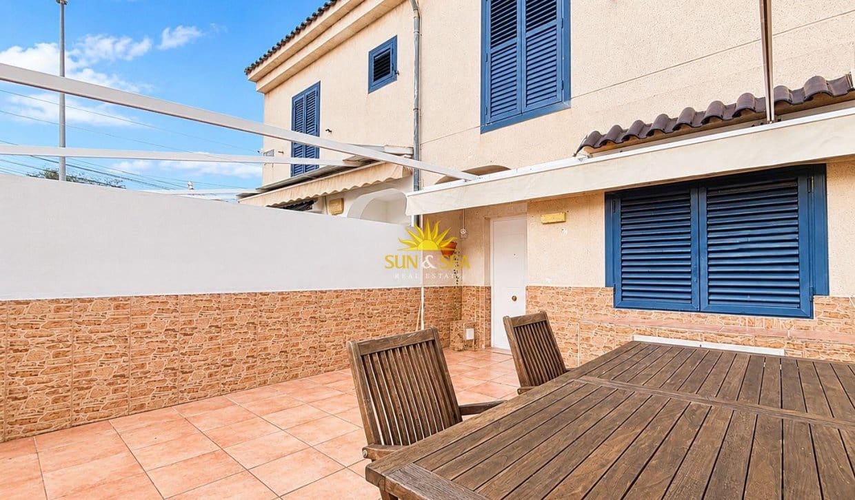 2 bedroom Townhouse for sale in Gran Alacant with pool - € 229,000 (Ref: 9827521)