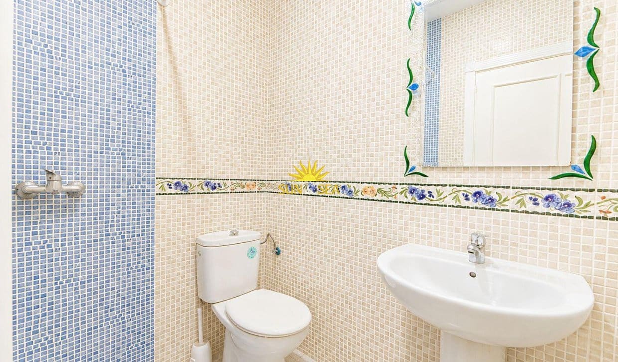 2 bedroom Townhouse for sale in Gran Alacant with pool - € 229,000 (Ref: 9827521)