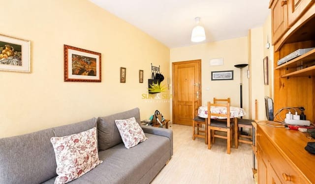 1 makuuhuone Huoneisto myytävänä paikassa Centro, Torrevieja mukana uima-altaan - 115 000 € (Ref: 9827679)