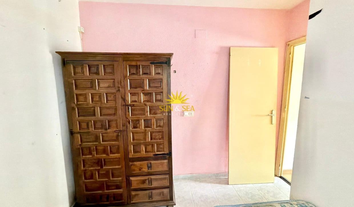 2 Zimmer Villa zu verkaufen in Torrevieja - 125.000 € (Ref: 9829772)