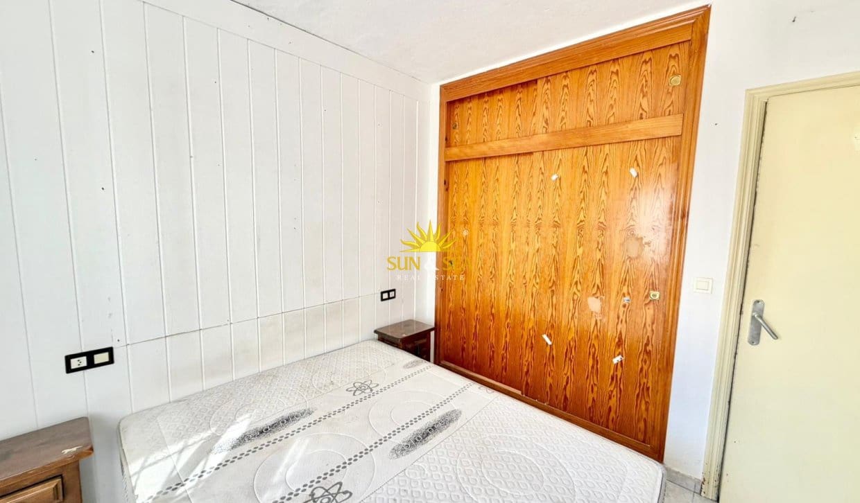 2 Zimmer Villa zu verkaufen in Torrevieja - 125.000 € (Ref: 9829772)