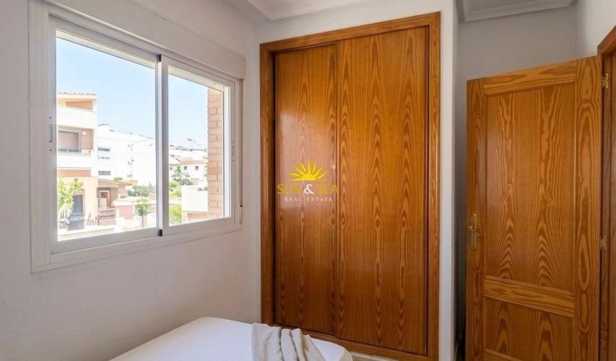 3 camera da letto Appartamento in vendita in Torrevieja con garage - 136.000 € (Rif: 9830115)