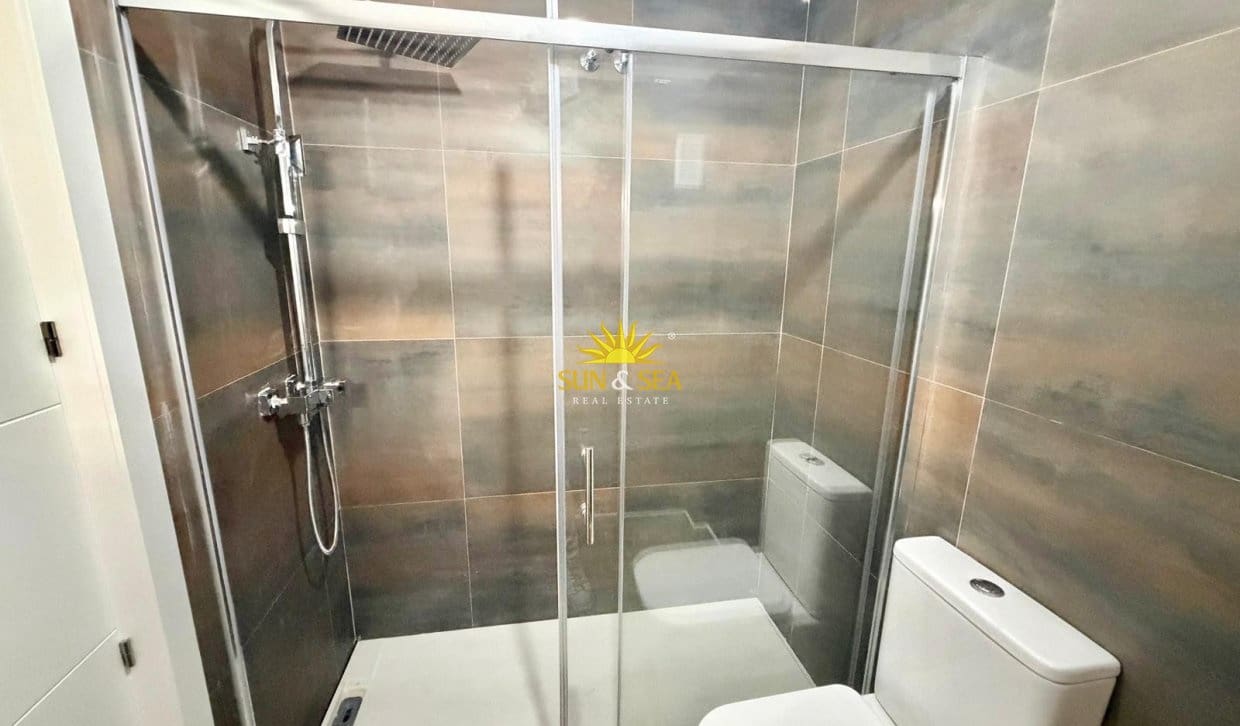 2 slaapkamer Huis te koop in Torrevieja met zwembad garage - € 165.000 (Ref: 9830286)