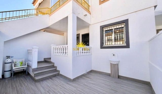 2 soveværelse Byhus til salg i Parque de las Naciones, Torrevieja med swimmingpool garage - € 165.000 (Ref: 9830286)
