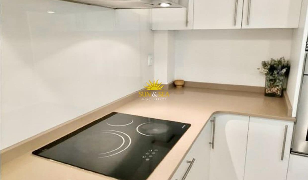 2 bedroom Apartment for rent in Murcia city - € 940 (Ref: 9830378)