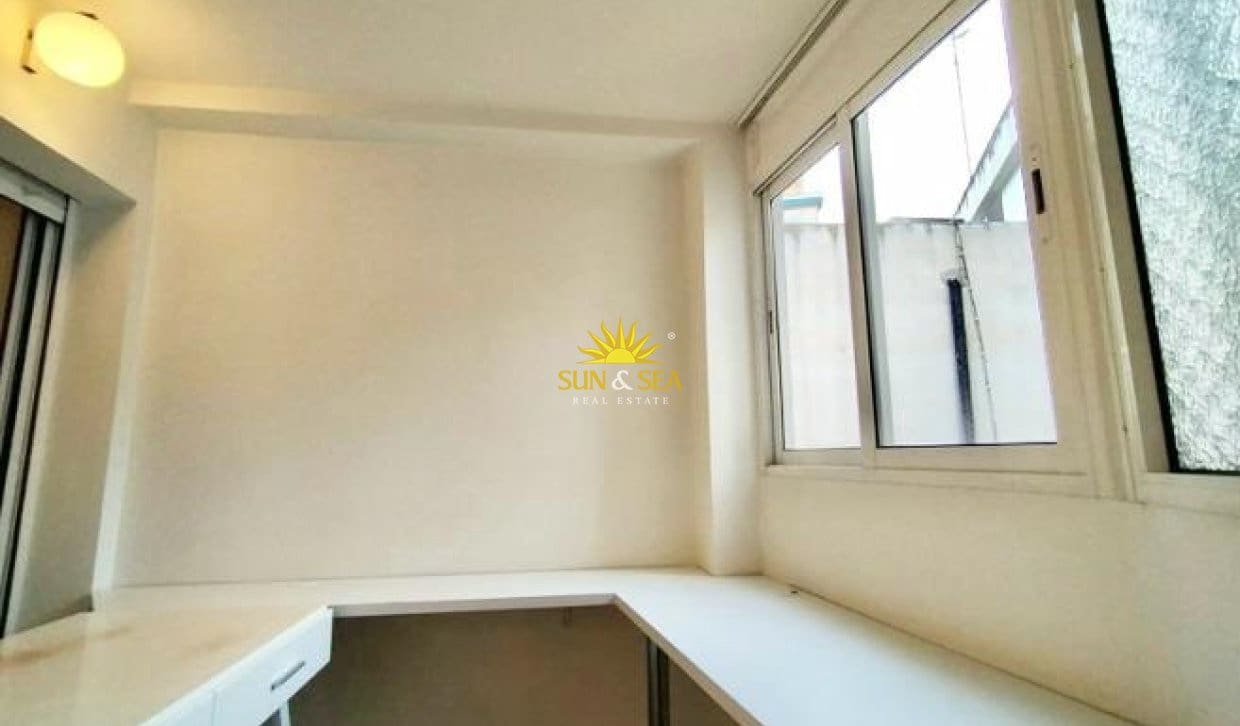 2 bedroom Apartment for rent in Murcia city - € 940 (Ref: 9830378)
