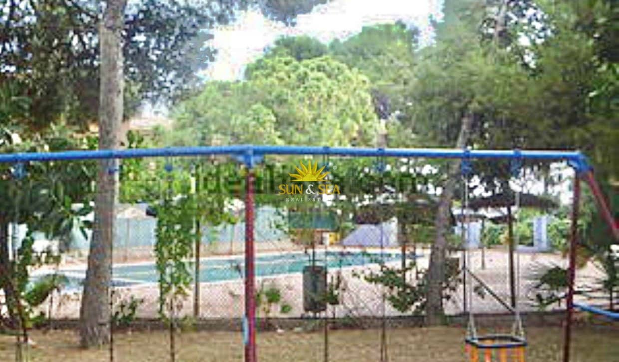 3 bedroom Beach Apartment for rent in Santiago de la Ribera with pool - € 1,200 (Ref: 9830380)