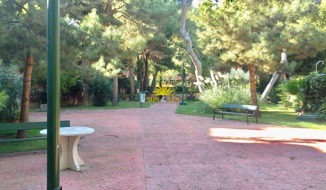 3 bedroom Beach Apartment for rent in Santiago de la Ribera with pool - € 1,200 (Ref: 9830380)
