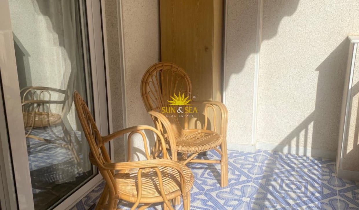 2 sypialnia Apartament do wynajęcia w Torrevieja - 800 € (Ref: 9830442)