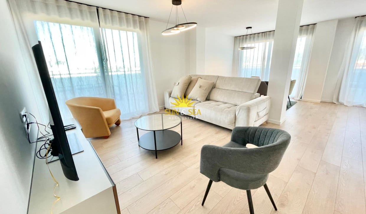 3 camera da letto Attico da affittare in Murcia citta con piscina garage - 2.500 € (Rif: 9831993)