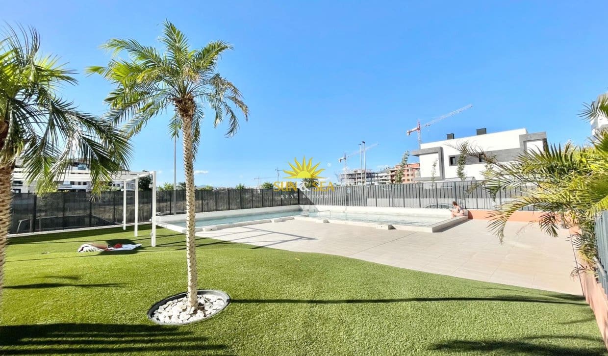 3 camera da letto Attico da affittare in Murcia citta con piscina garage - 2.500 € (Rif: 9831993)