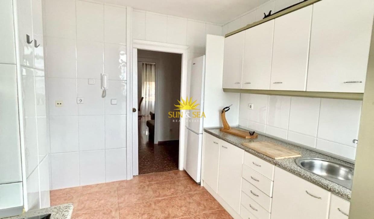 Appartement de 4 chambres à louer à Carthagene - 900 € (Ref: 9831994)