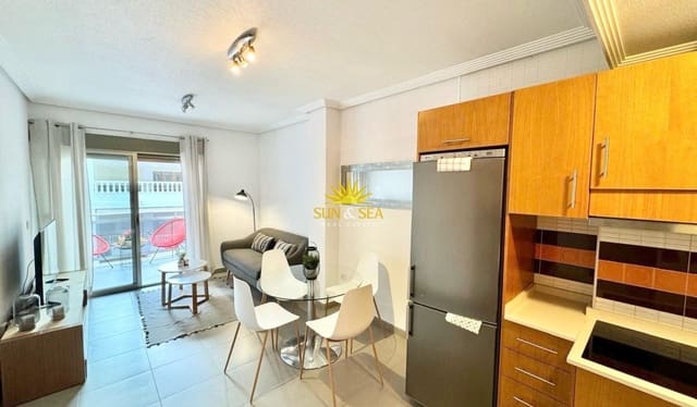 2 slaapkamer Appartement te huur in Guardamar Playa, Guardamar del Segura - € 900 (Ref: 9832313)