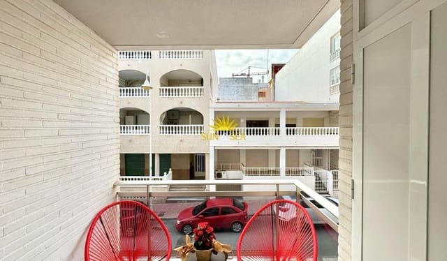 2 slaapkamer Appartement te huur in Guardamar Playa, Guardamar del Segura - € 900 (Ref: 9832313)