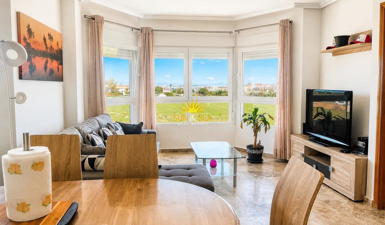 2 bedroom Apartment for sale in Orihuela Costa with pool - € 165,000 (Ref: 9832754)