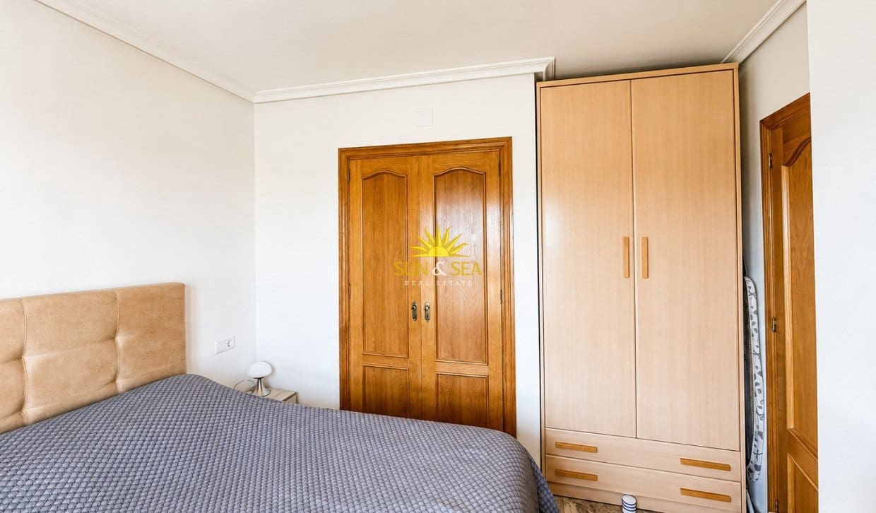2 bedroom Apartment for sale in Orihuela Costa with pool - € 165,000 (Ref: 9832754)