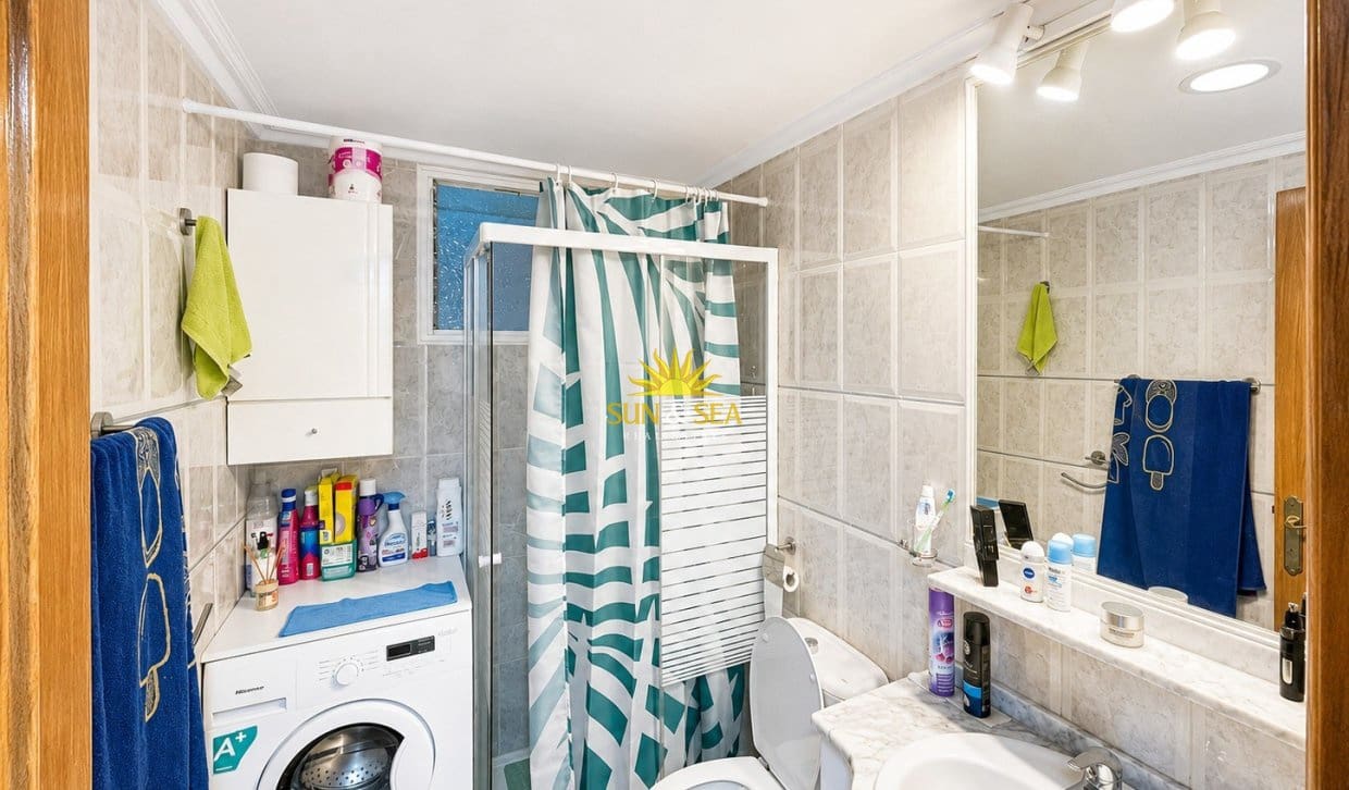 2 bedroom Apartment for sale in Orihuela Costa with pool - € 165,000 (Ref: 9832754)